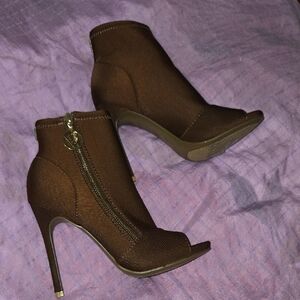 Guess Brown Peep-Toe Heeled Boots Sz 6.5M
